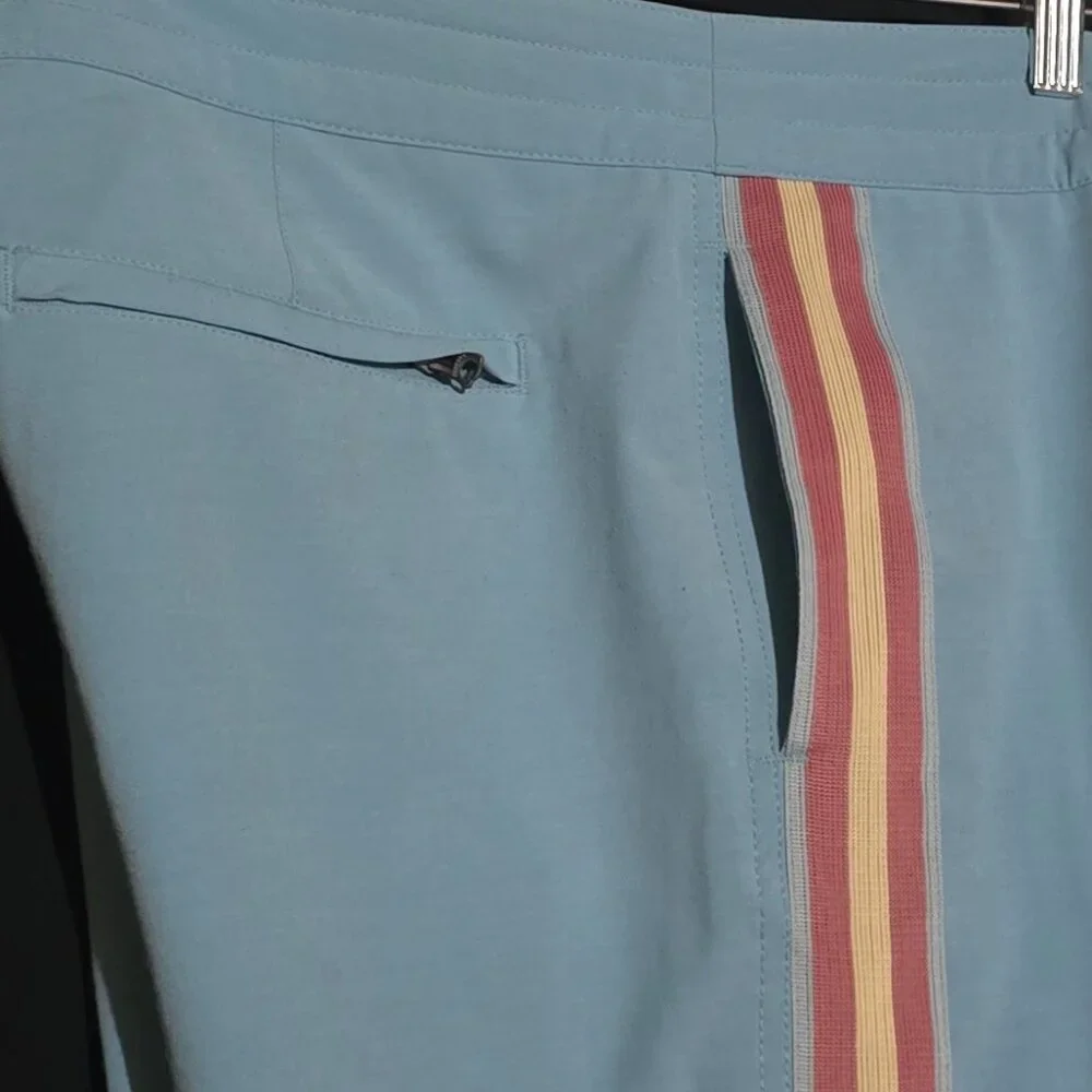 Faherty Men's Biarritz Pocketed Board Shorts - Blue Horizon Stripe - Sz 34*